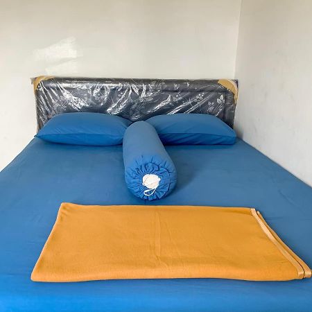 Beranda Istirahat Villa 4BR at Galaxy Resort Puncak Cikundul Luaran gambar