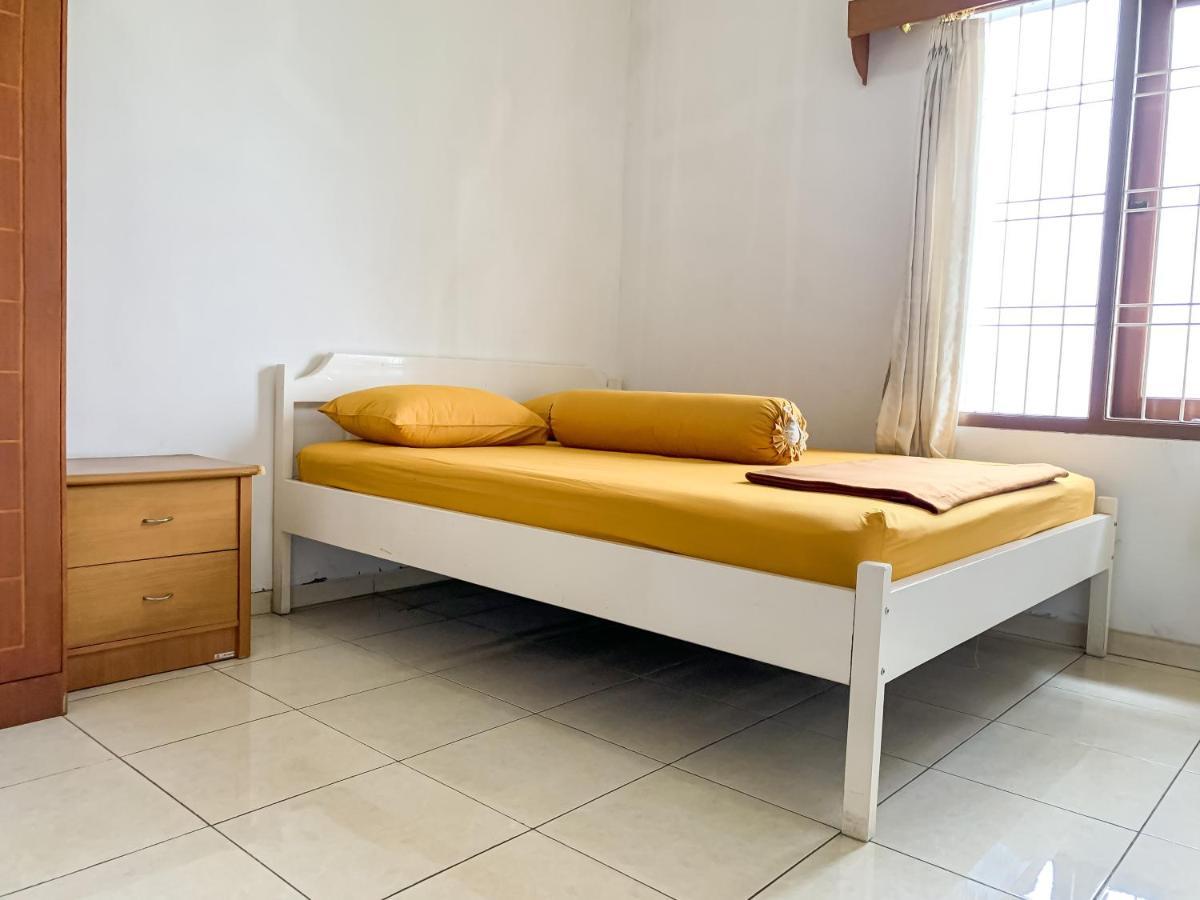 Beranda Istirahat Villa 4BR at Galaxy Resort Puncak Cikundul Luaran gambar